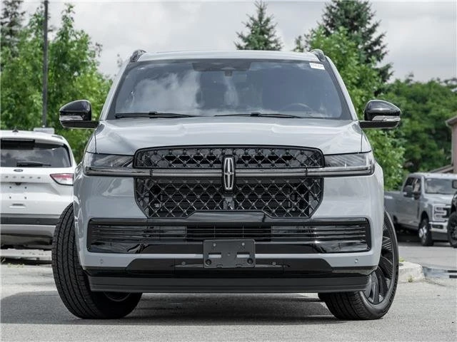 2025 Lincoln Navigator 4th Gen - Image 3 of 16