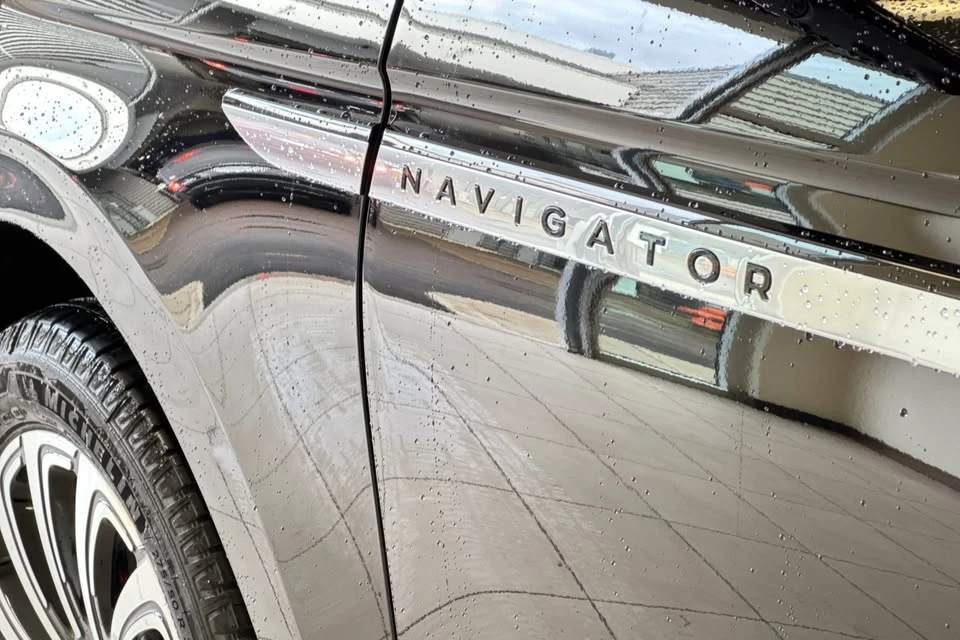 2025 Lincoln Navigator 4th Gen - Image 20 of 20