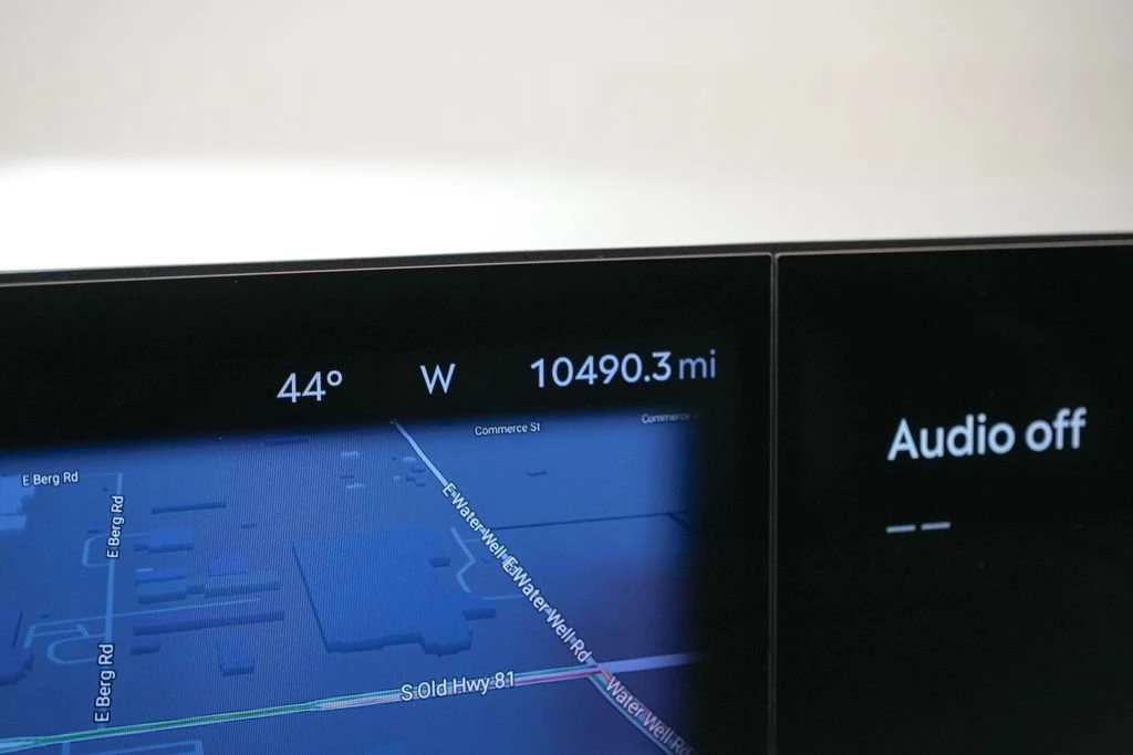 2025 Lincoln Navigator 4th Gen - Image 30 of 31