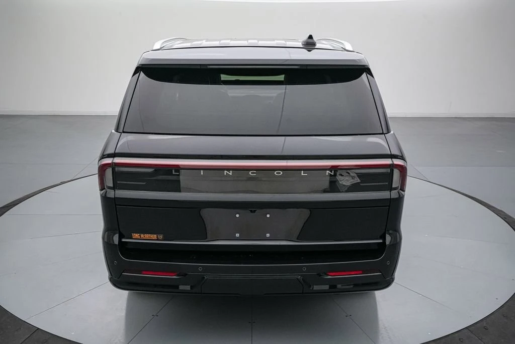 2025 Lincoln Navigator 4th Gen - Image 6 of 21