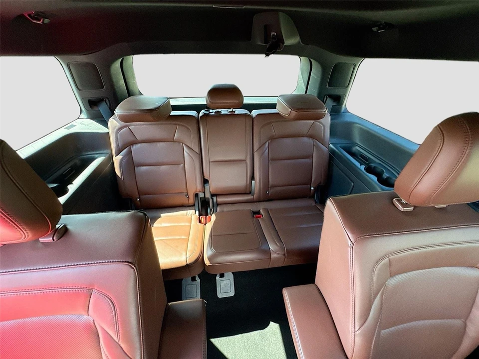2025 Lincoln Navigator 4th Gen - Image 13 of 19
