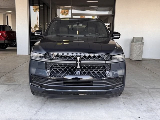 2025 Lincoln Navigator 4th Gen - Image 6 of 12