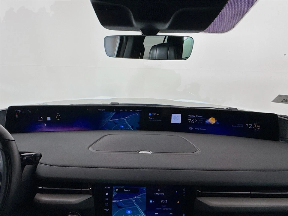 2025 Lincoln Navigator 4th Gen - Image 13 of 21