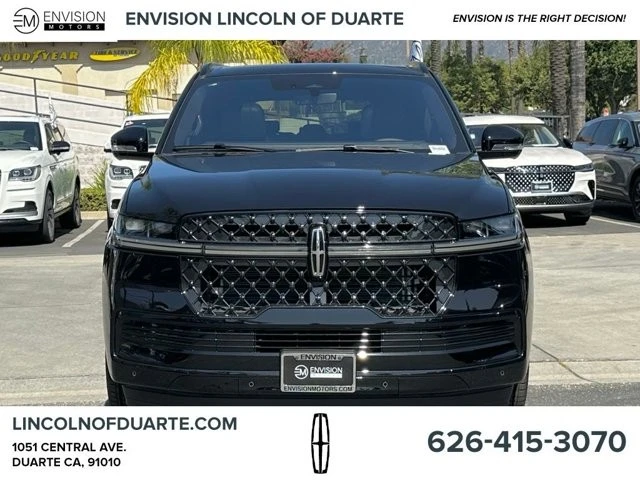 2025 Lincoln Navigator 4th Gen - Image 3 of 12
