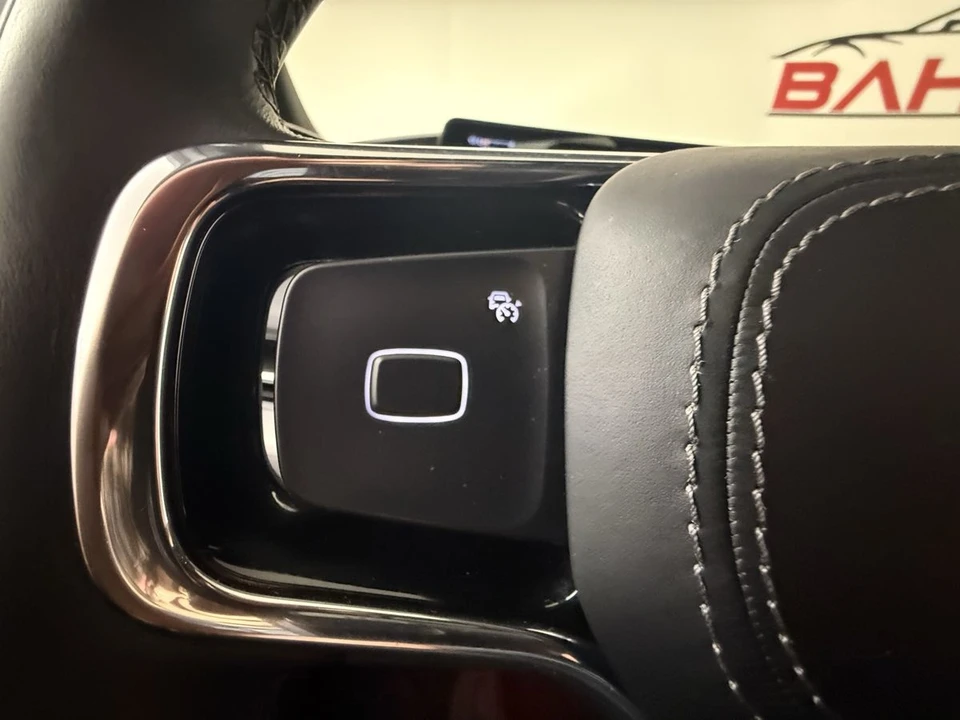 2025 Lincoln Navigator 4th Gen - Image 28 of 31