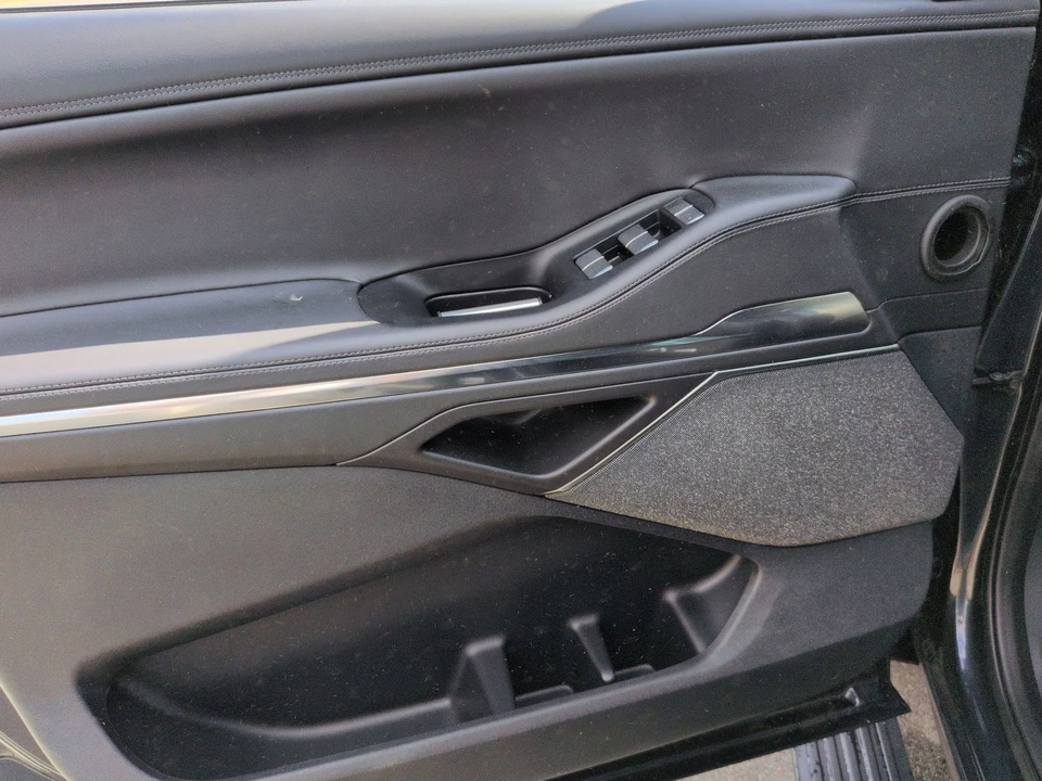 2025 Lincoln Navigator 4th Gen - Image 13 of 21
