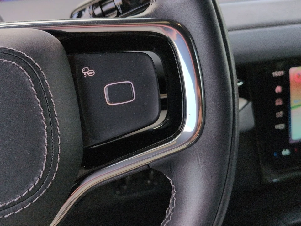 2025 Lincoln Navigator 4th Gen - Image 19 of 21