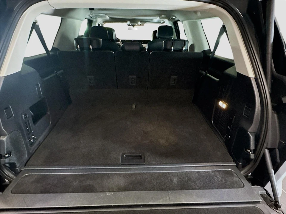 2025 Lincoln Navigator 4th Gen - Image 19 of 31