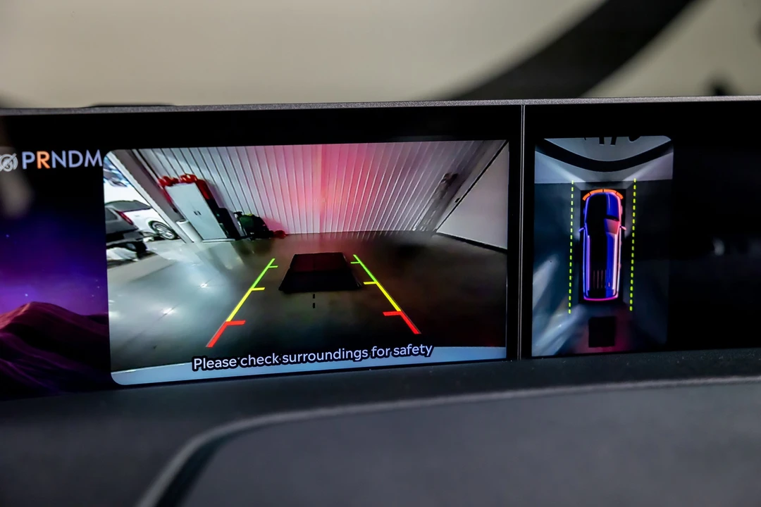 2025 Lincoln Navigator 4th Gen - Image 12 of 12
