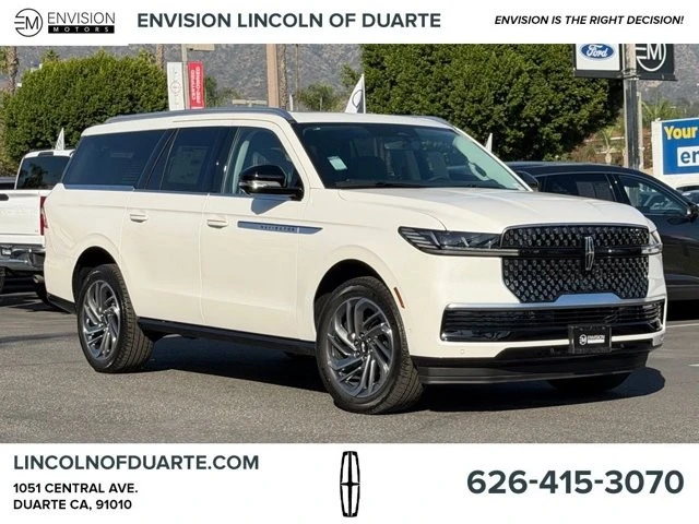 2025 Lincoln Navigator 4th Gen - Image 2 of 12