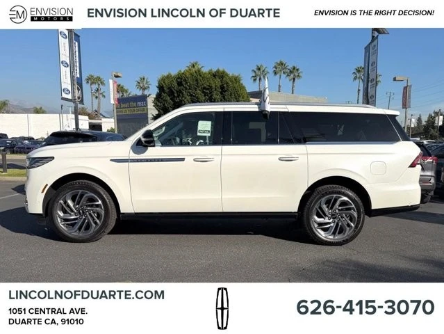 2025 Lincoln Navigator 4th Gen - Image 5 of 12