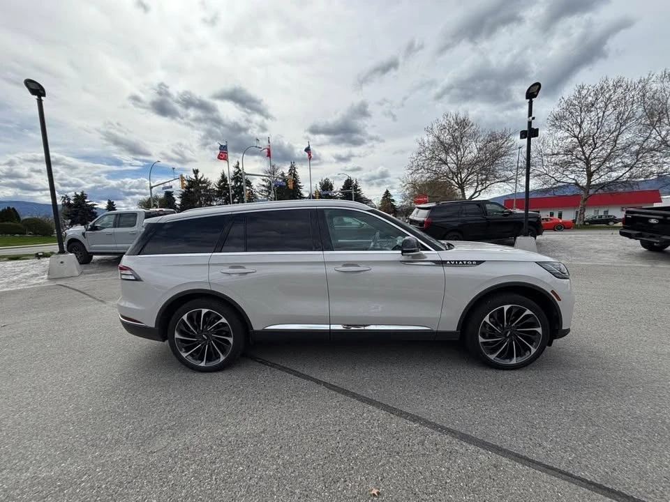 2025 Lincoln Aviator 2nd Gen - Image 4 of 17