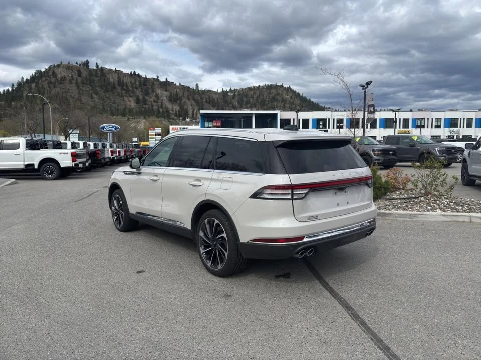 2025 Lincoln Aviator 2nd Gen - Image 8 of 17