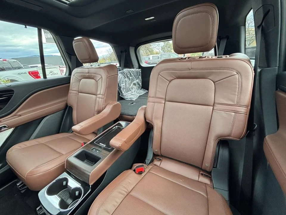 2025 Lincoln Aviator 2nd Gen - Image 14 of 17