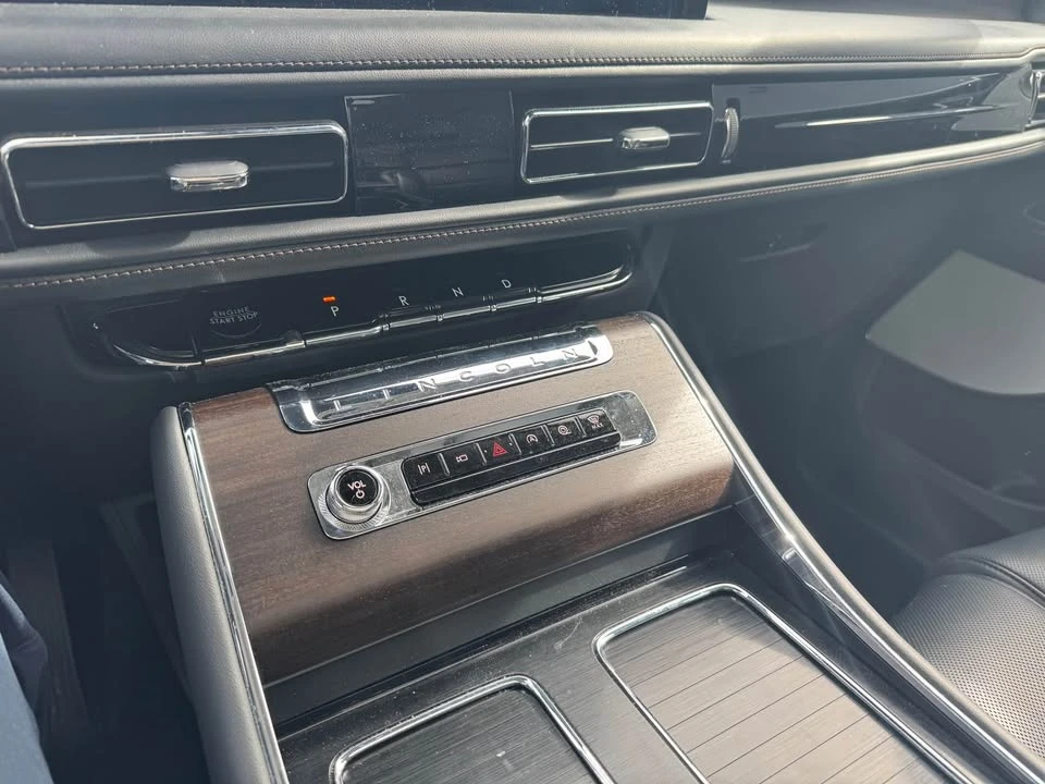 2025 Lincoln Aviator 2nd Gen - Image 17 of 18
