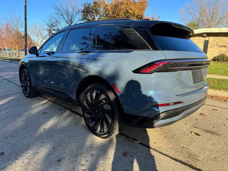 2025 Lincoln Nautilus - Image 6 of 21