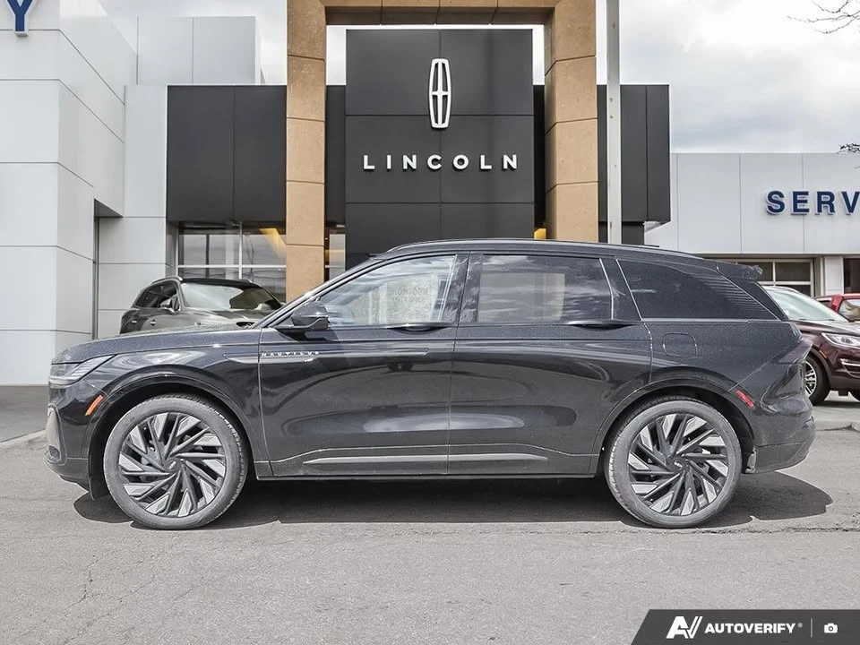 2025 Lincoln Nautilus - Image 3 of 20
