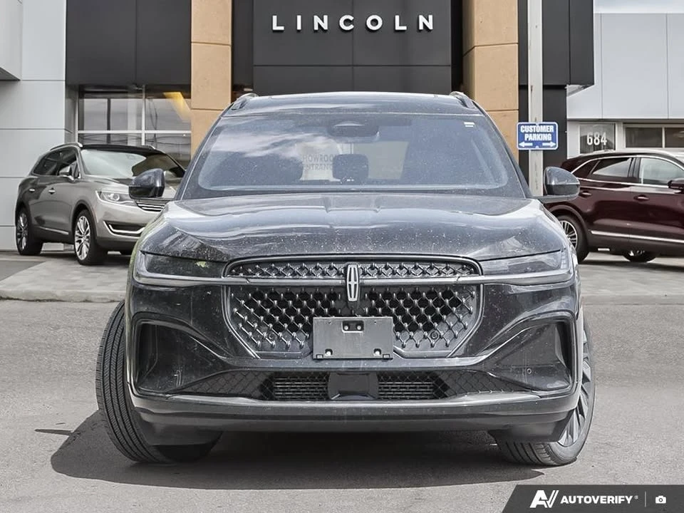 2025 Lincoln Nautilus - Image 2 of 20