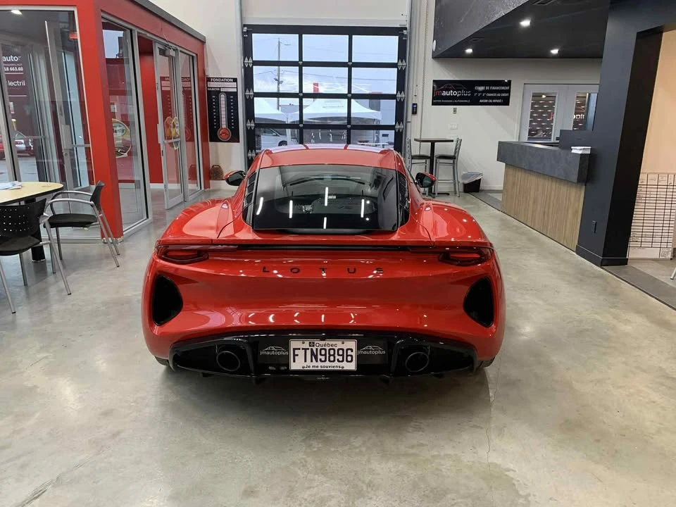 2025 Lotus Emira - Image 7 of 13