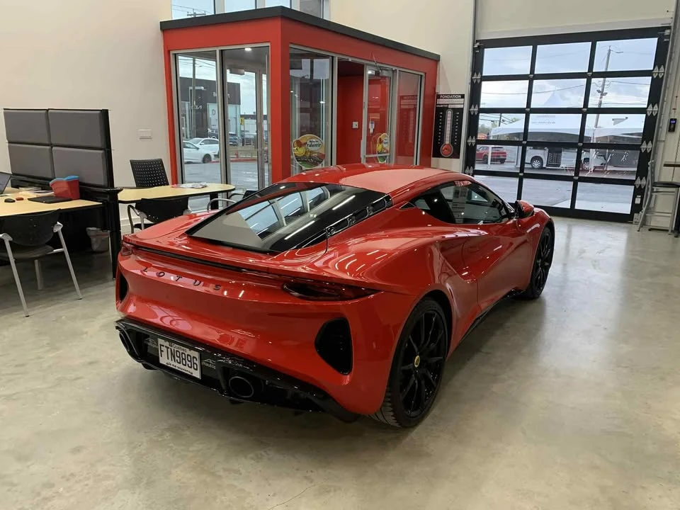 2025 Lotus Emira - Image 5 of 13
