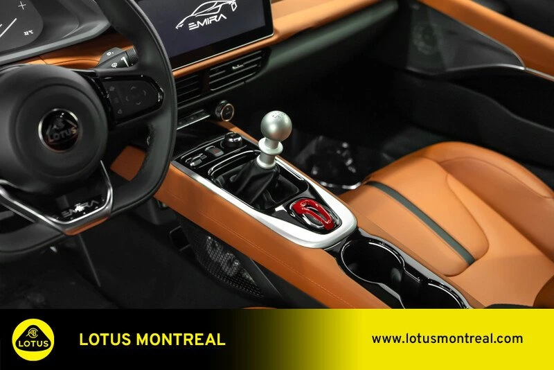 2025 Lotus Emira - Image 14 of 20