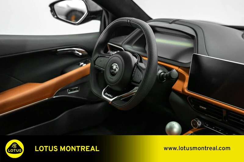 2025 Lotus Emira - Image 10 of 20