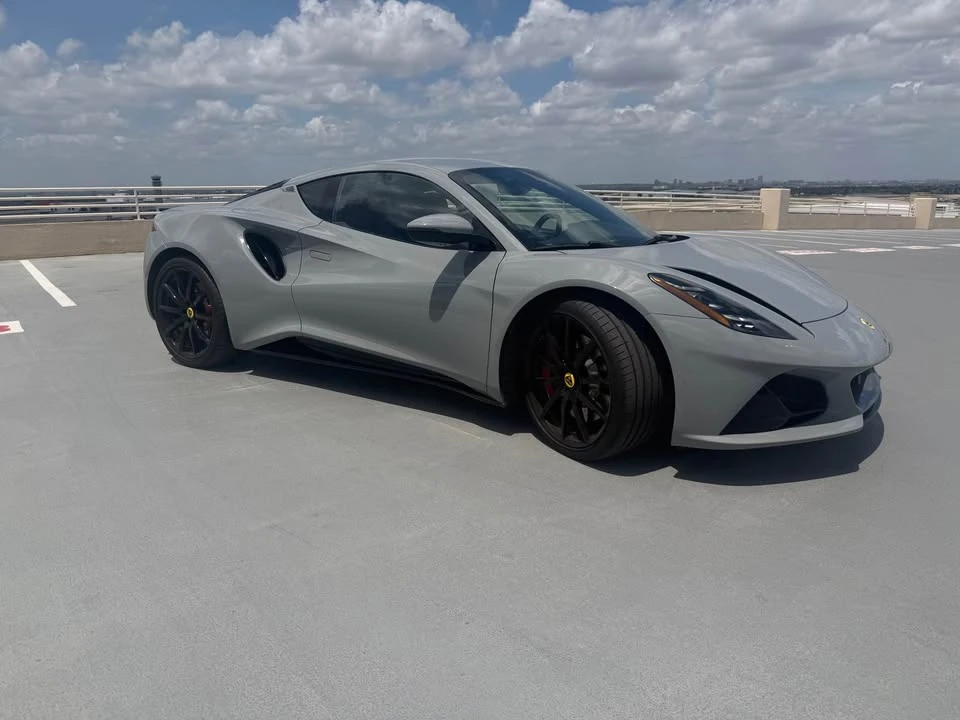 2025 Lotus Emira - Image 3 of 13
