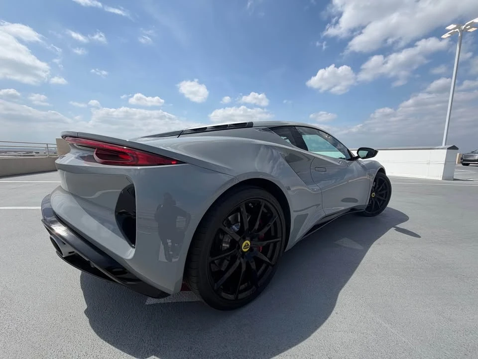 2025 Lotus Emira - Image 7 of 14