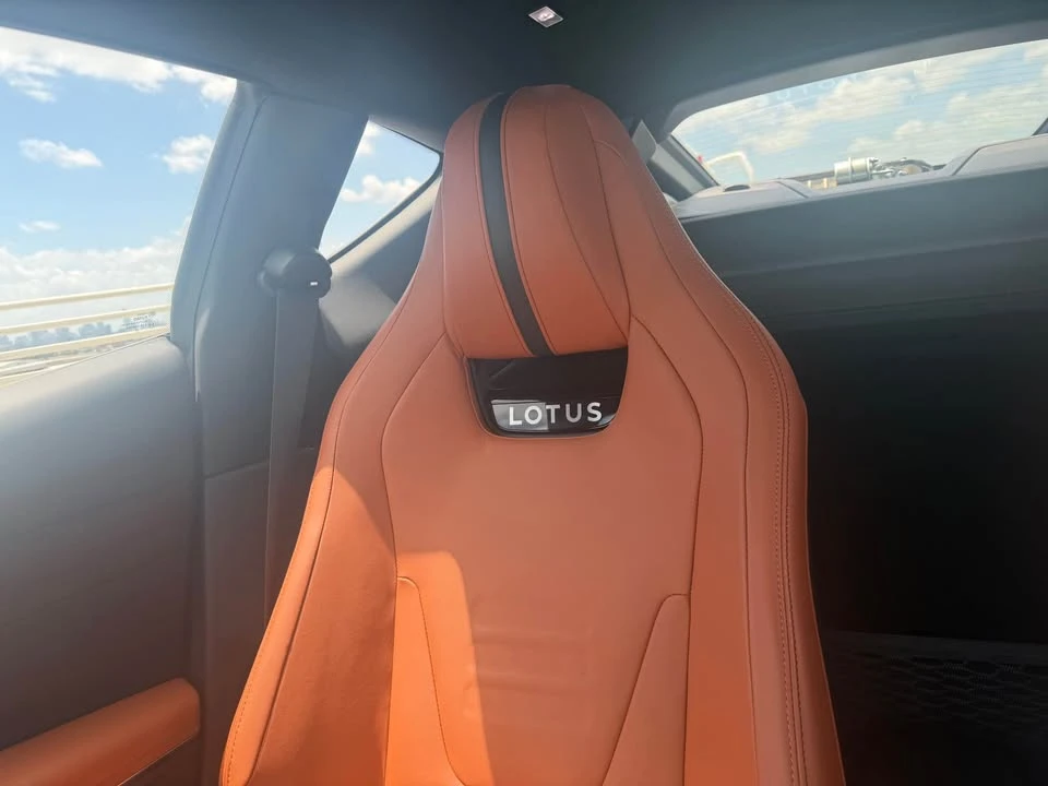 2025 Lotus Emira - Image 11 of 13