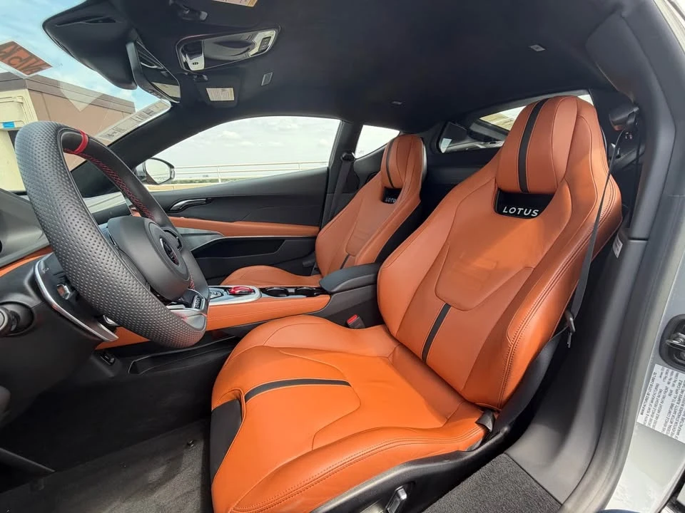2025 Lotus Emira - Image 8 of 14