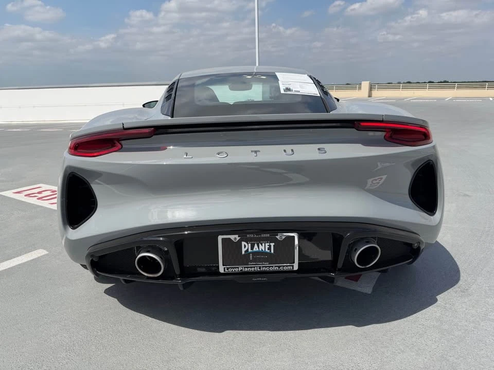 2025 Lotus Emira - Image 5 of 14