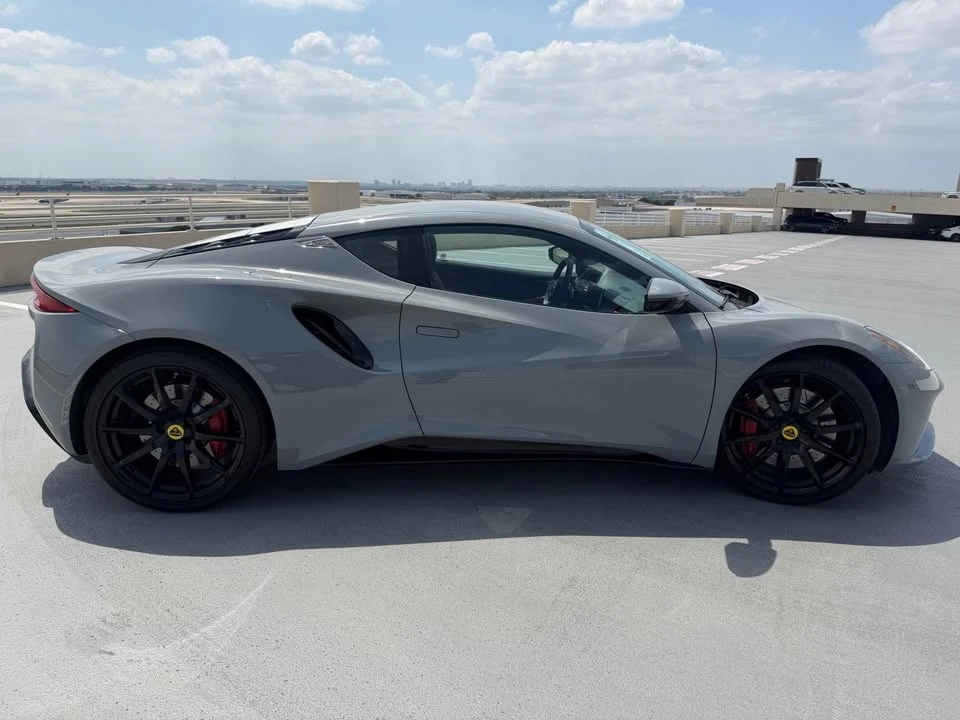 2025 Lotus Emira - Image 4 of 14