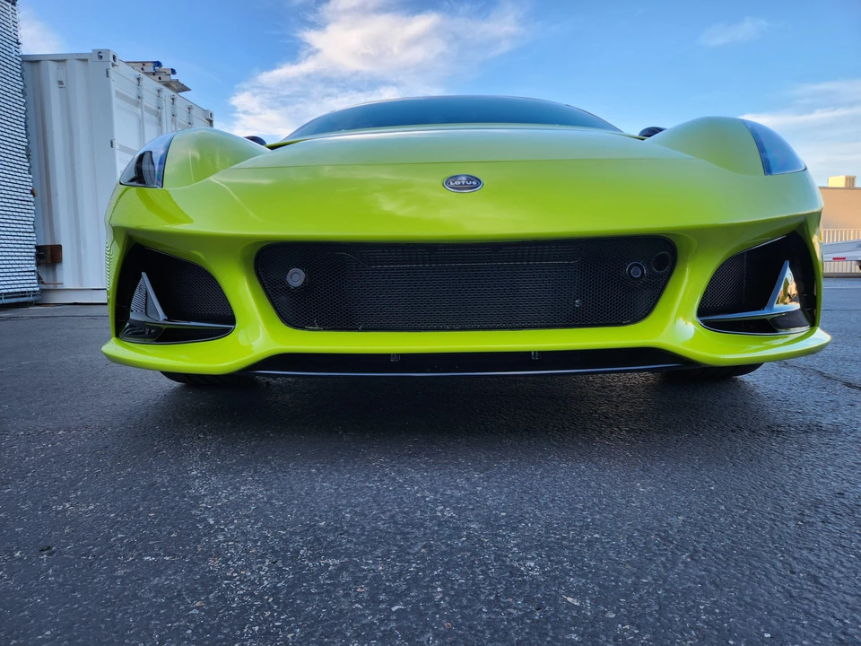 2025 Lotus Emira - Image 7 of 31
