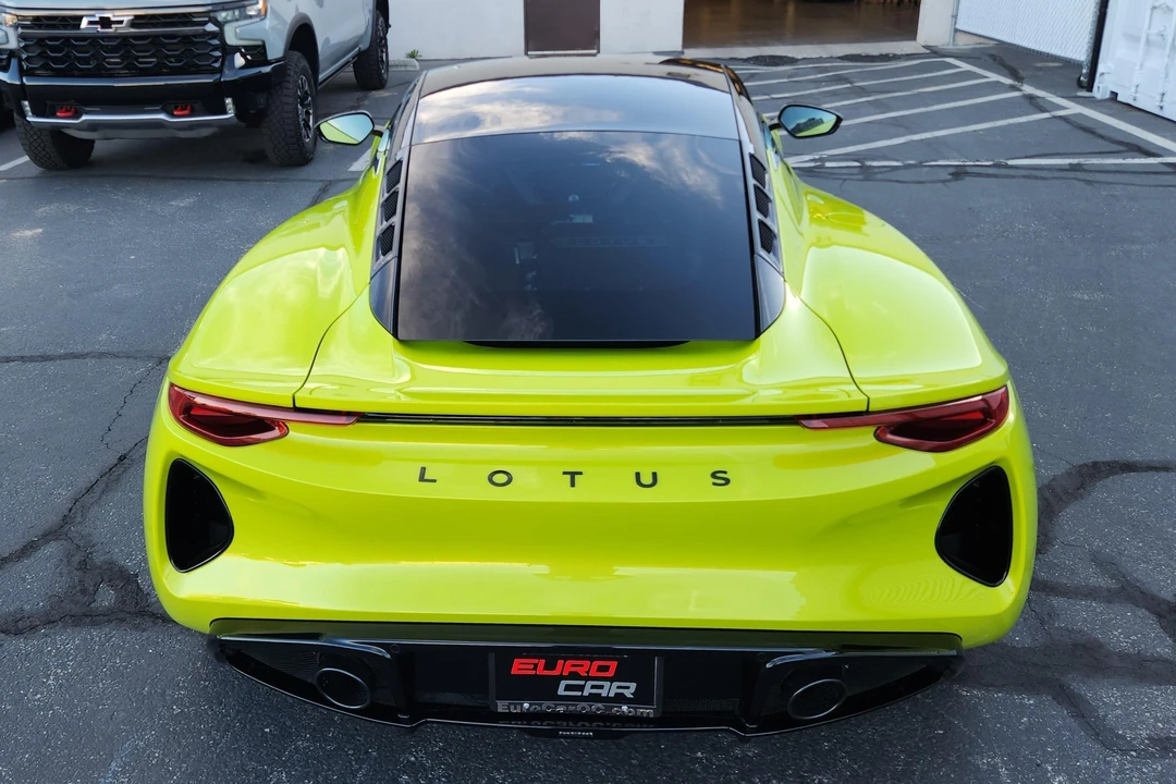 2025 Lotus Emira - Image 5 of 31