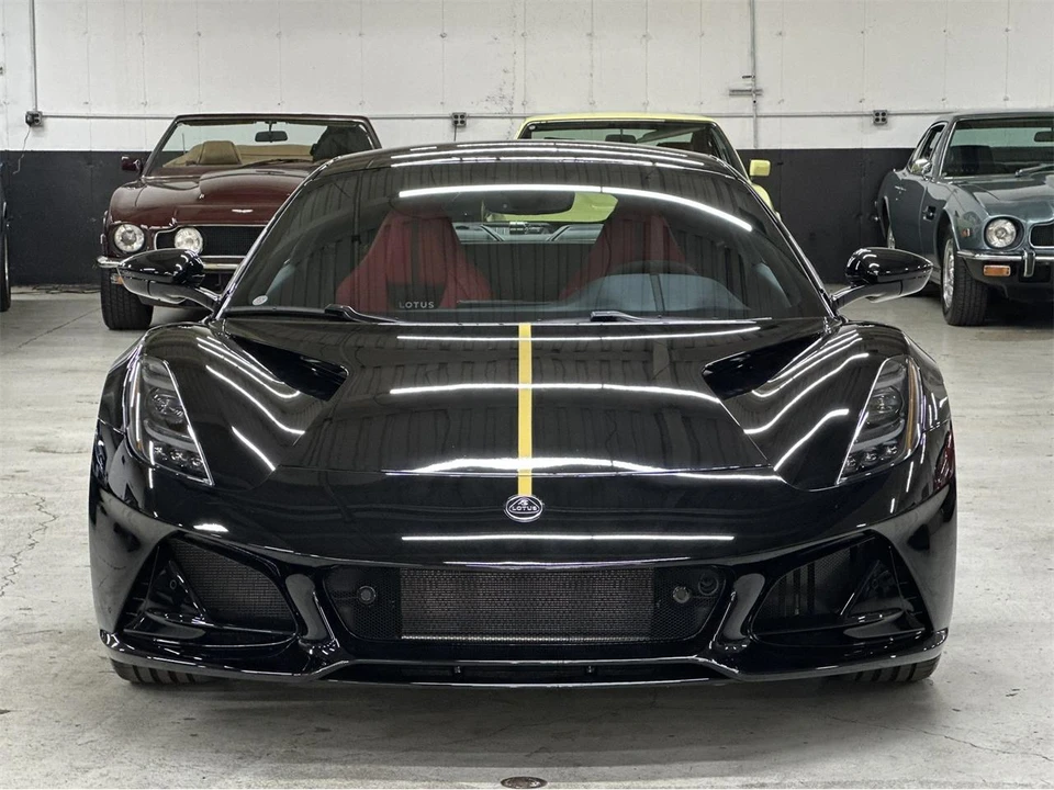 2025 Lotus Emira - Image 2 of 31