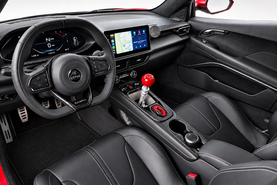 2025 Lotus Emira - Image 6 of 19