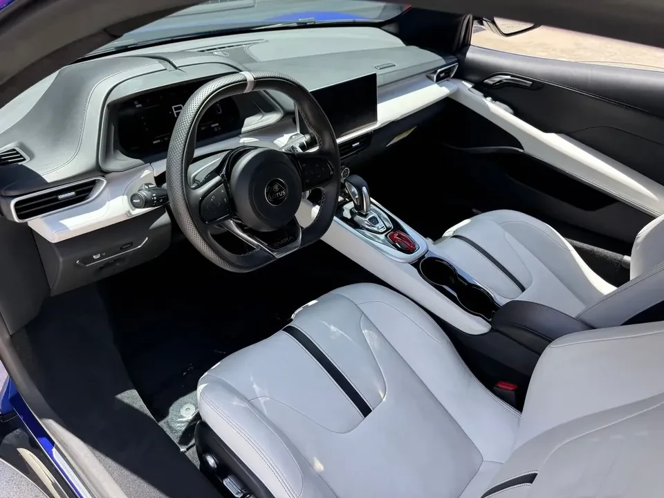 2025 Lotus Emira - Image 5 of 6