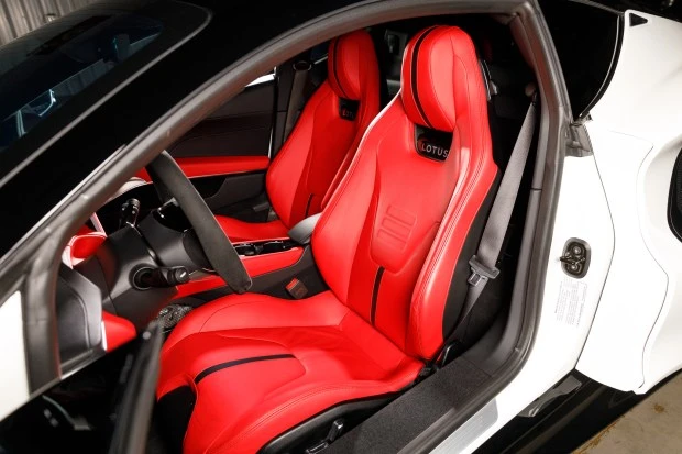 2025 Lotus Emira - Image 5 of 10