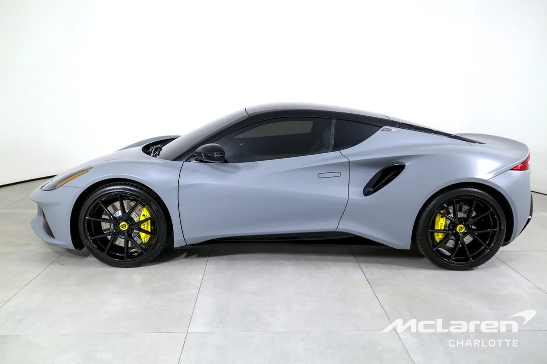2025 Lotus Emira - Image 5 of 12