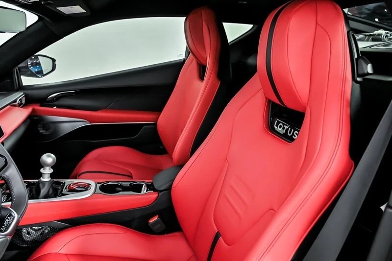 2025 Lotus Emira - Image 20 of 21