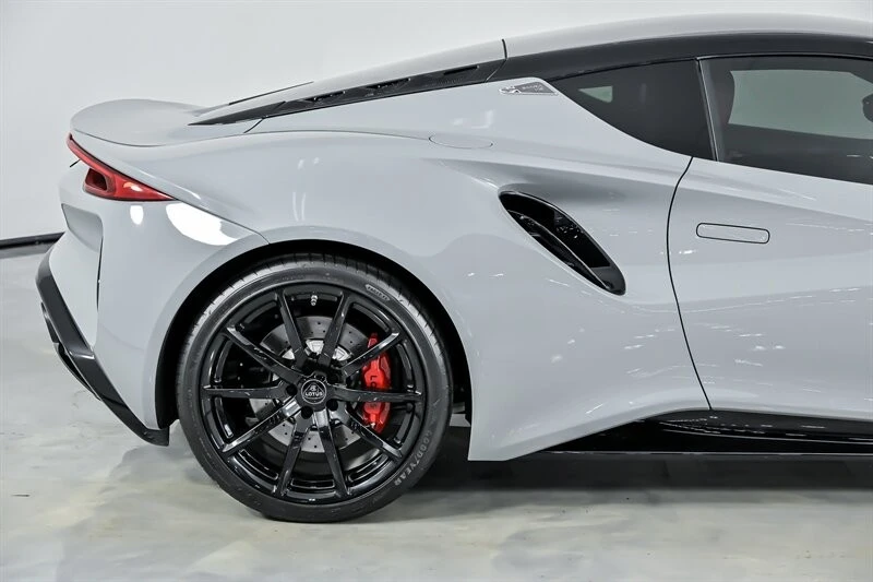 2025 Lotus Emira - Image 12 of 21