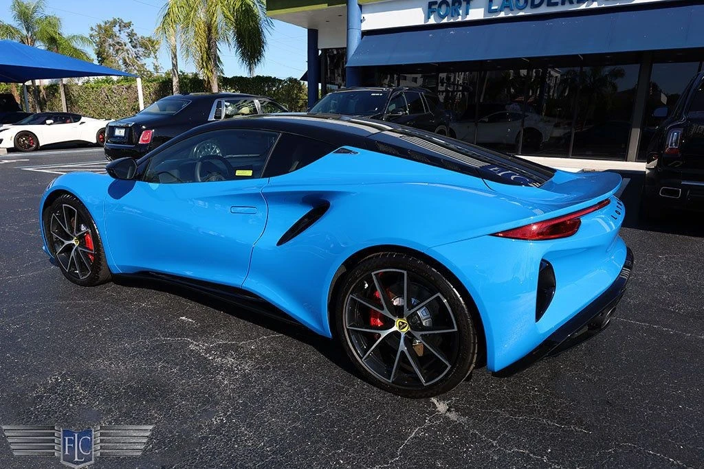 2025 Lotus Emira - Image 6 of 12