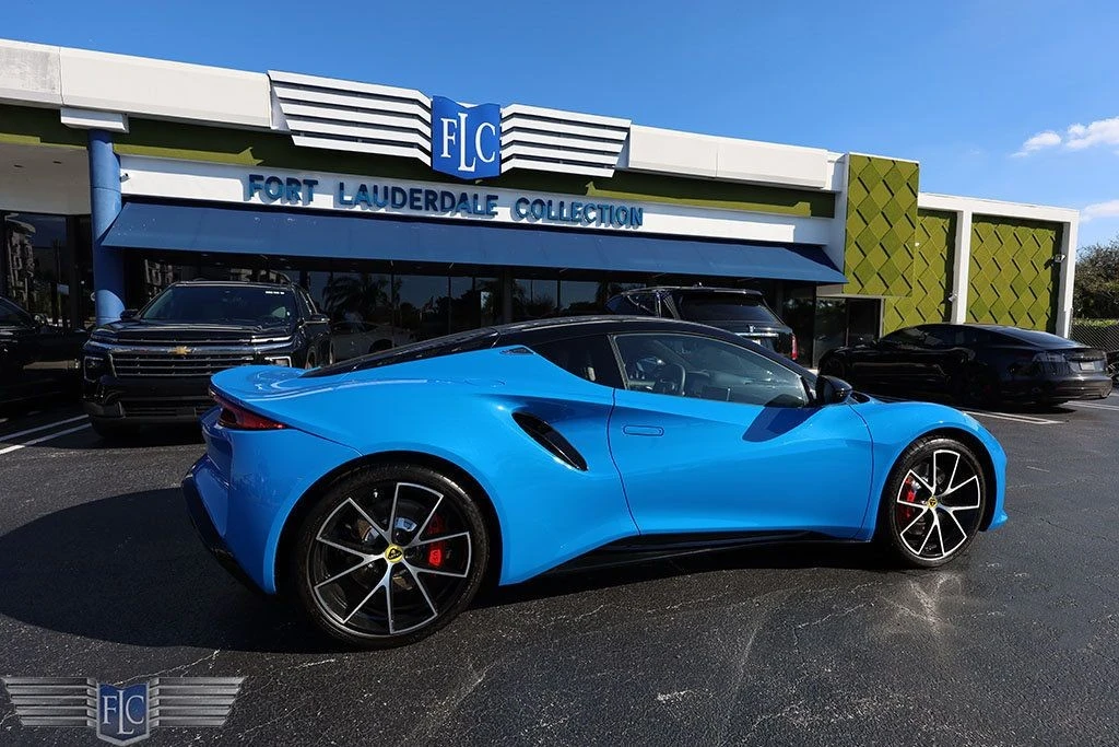 2025 Lotus Emira - Image 5 of 12