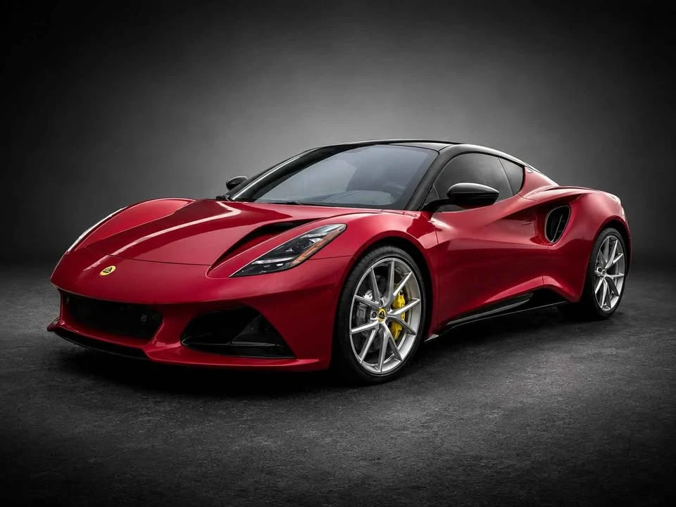 2025 Lotus Emira - Image 2 of 8