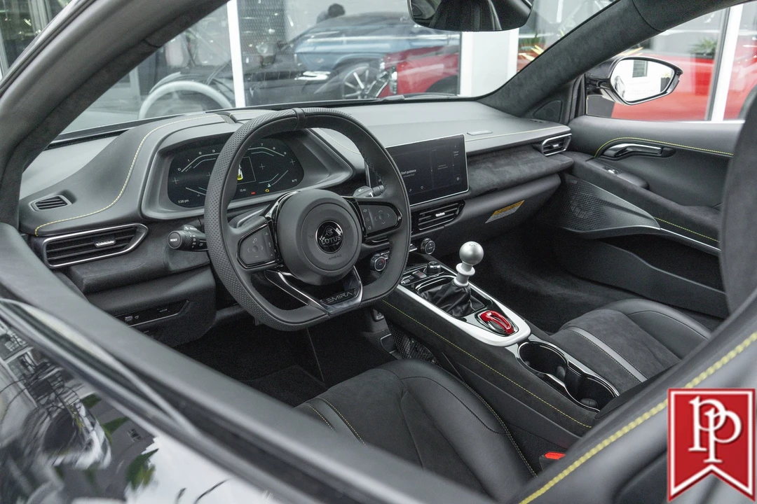 2025 Lotus Emira - Image 10 of 21