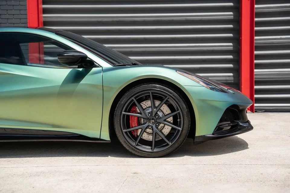 2025 Lotus Emira - Image 5 of 19