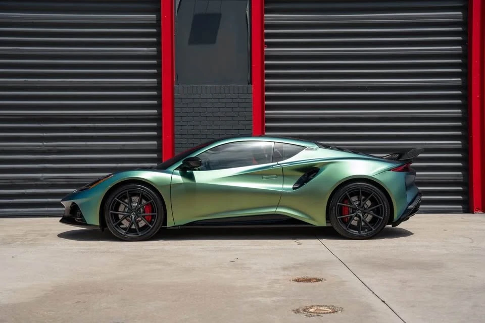 2025 Lotus Emira - Image 4 of 19