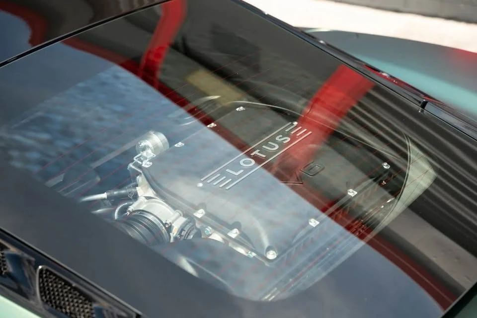 2025 Lotus Emira - Image 9 of 19