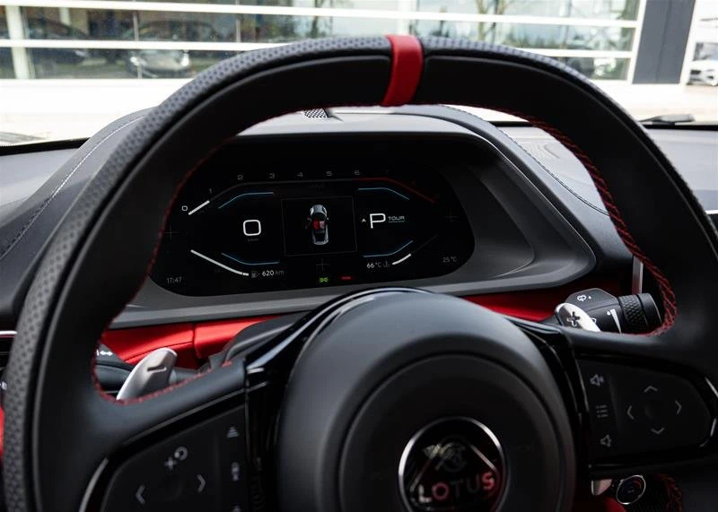 2025 Lotus Emira - Image 13 of 17