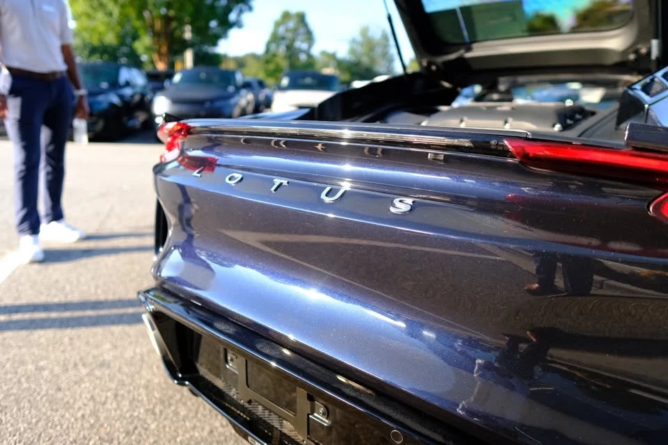 2025 Lotus Emira - Image 4 of 11
